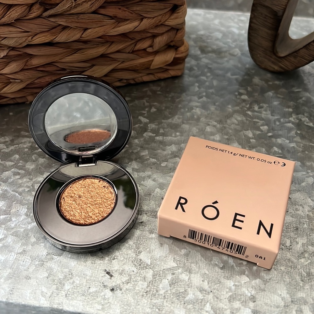 BNIB RÓEN Eyeshadow